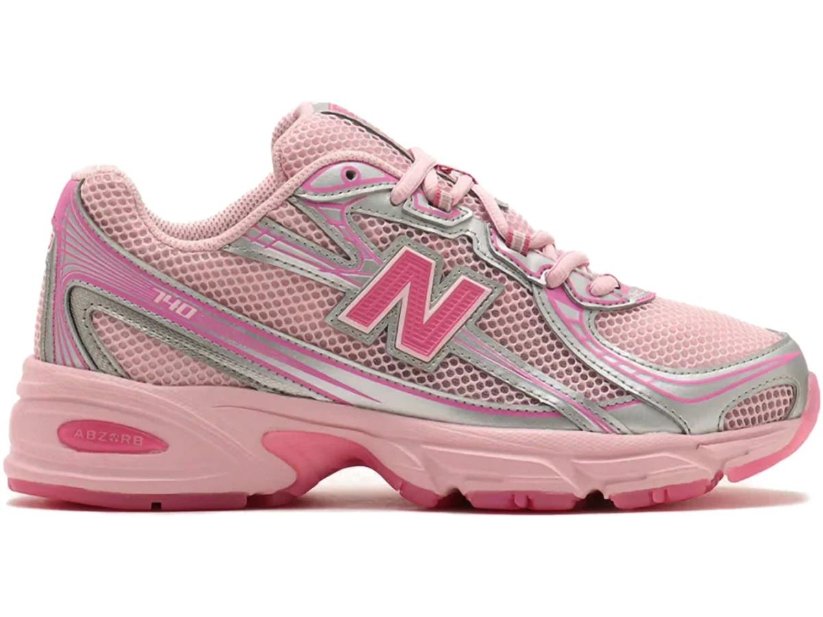 New Balance 740
atmos Pink