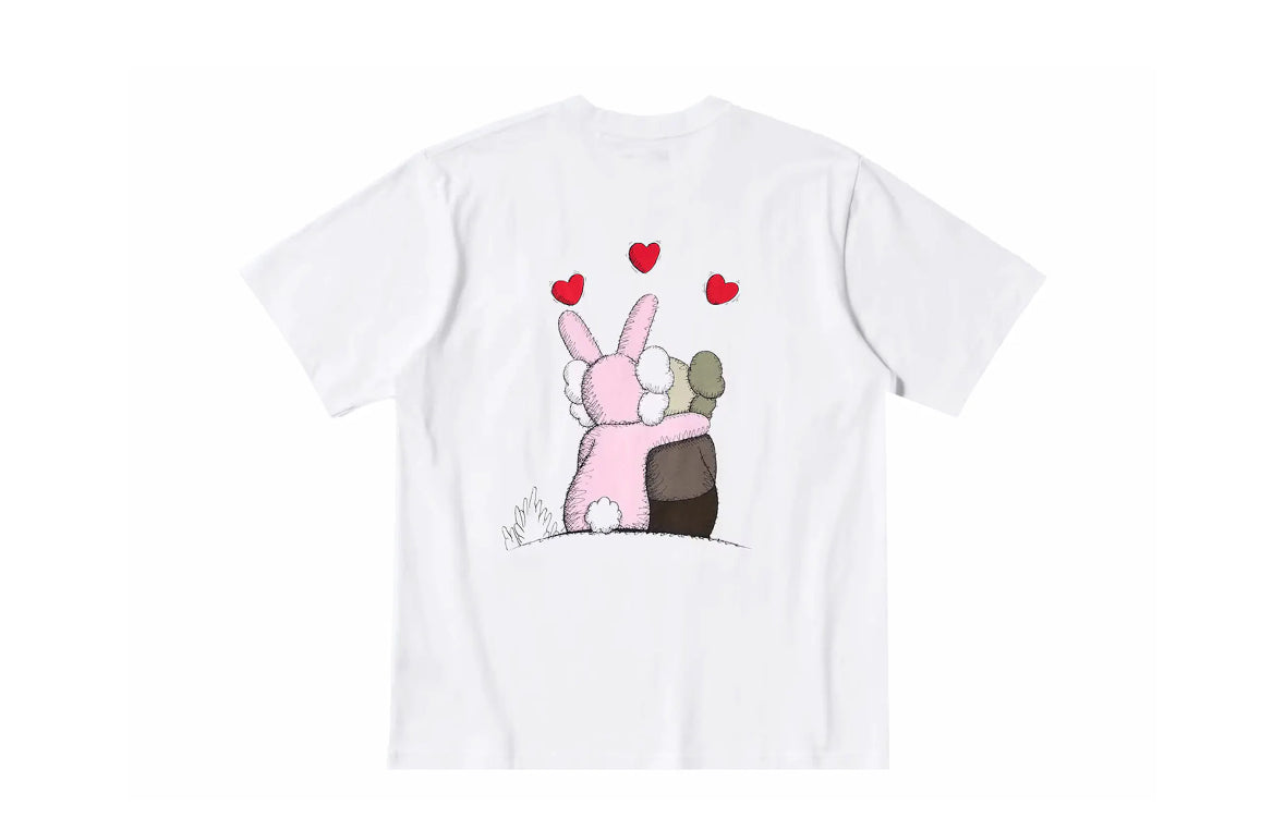 Kaws x uniqlo