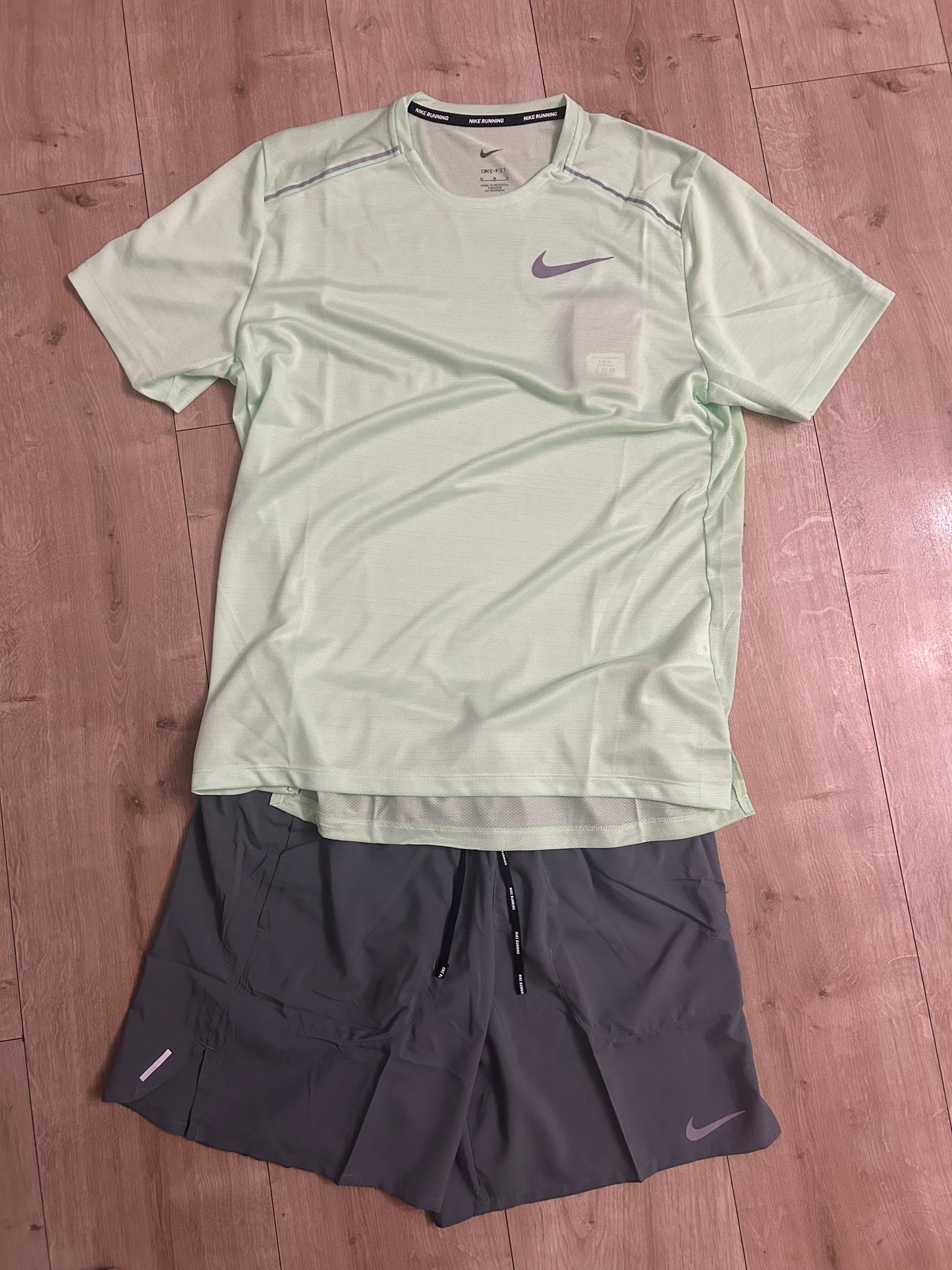 Ensemble Short et t-shirt Asics