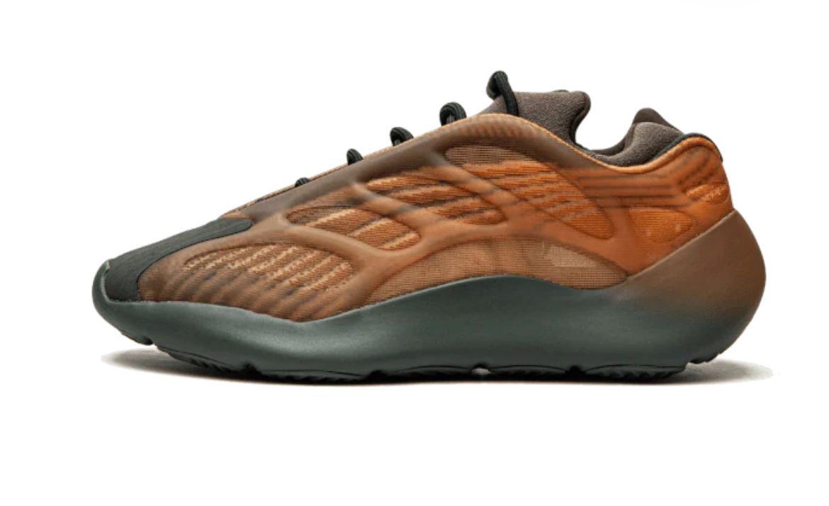 Yeezy 700 cuivre délavé